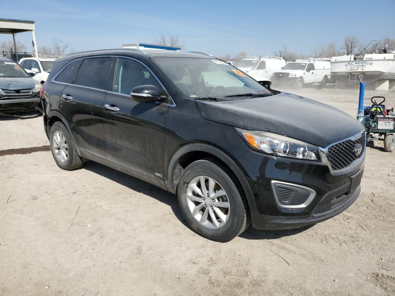 2016 Kia Sorento Lx - Image 4