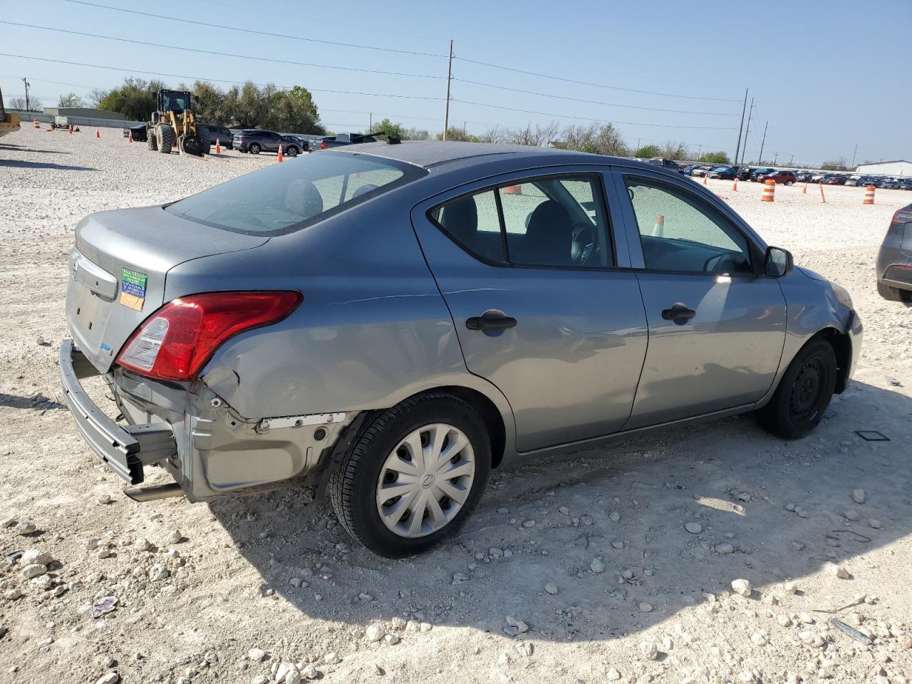 2012 Nissan Versa S - Image 3