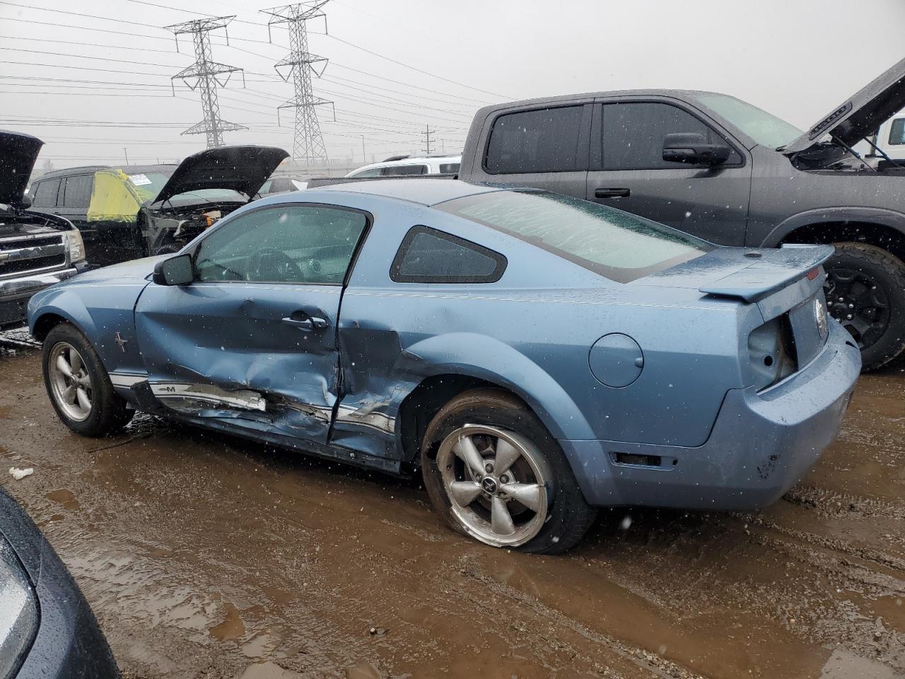2007 Ford Mustang - Image 2