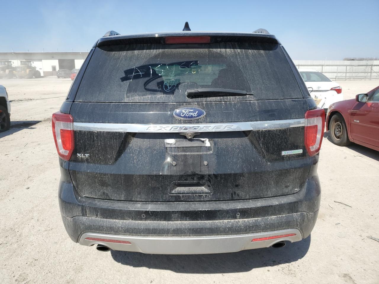 2017 Ford Explorer Xlt - Image 6