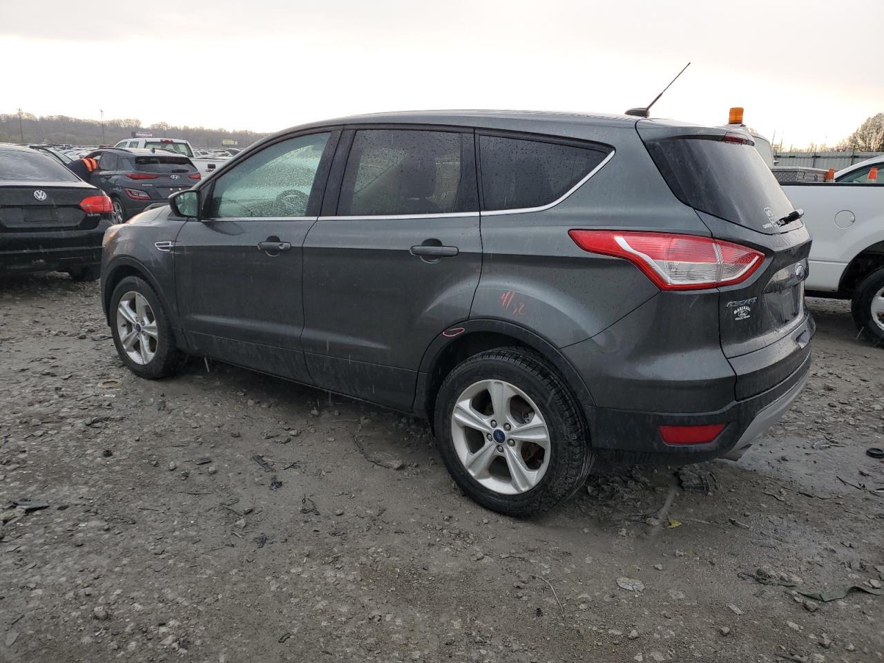 2016 Ford Escape Se - Фото 2