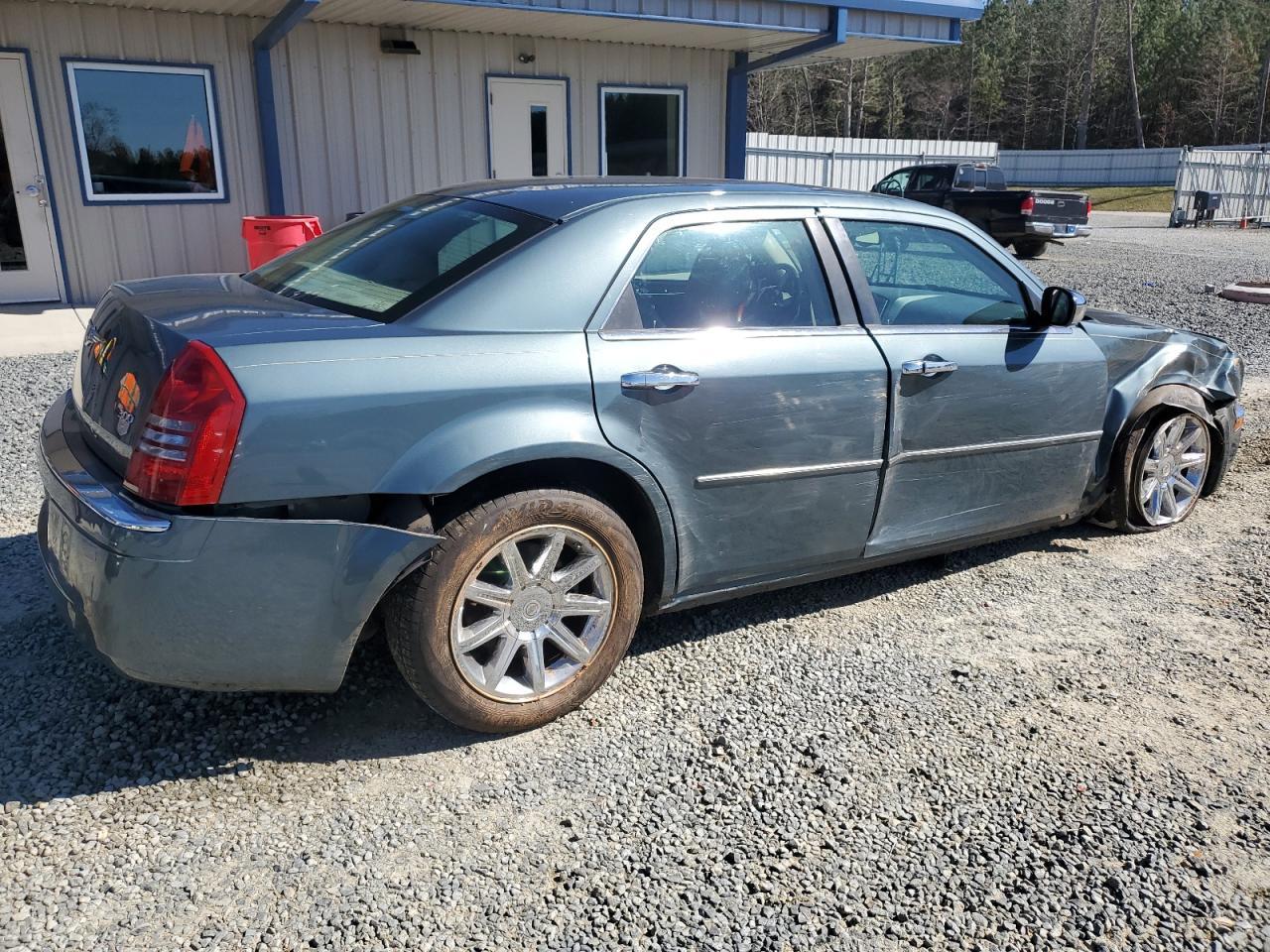 2006 Chrysler 300C - Image 3