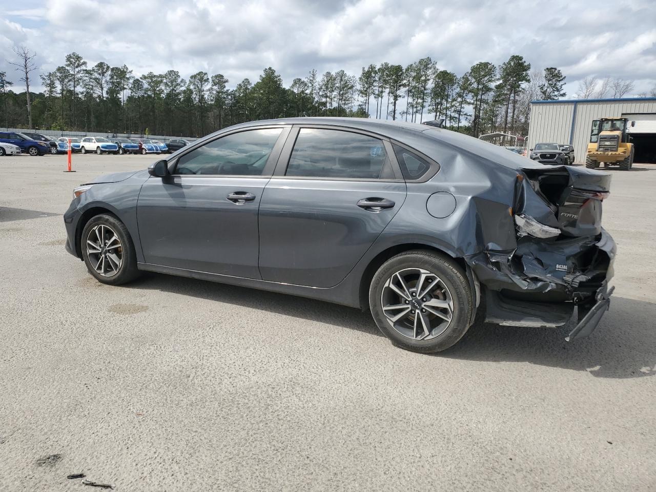 2022 Kia Forte Fe - Фото 2