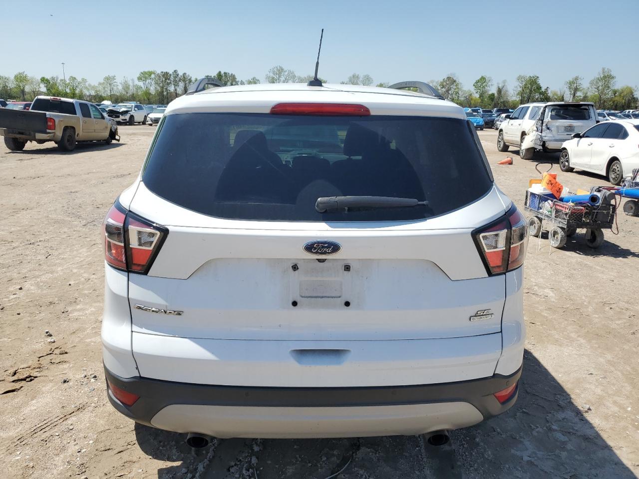 2017 Ford Escape Se - Фото 6