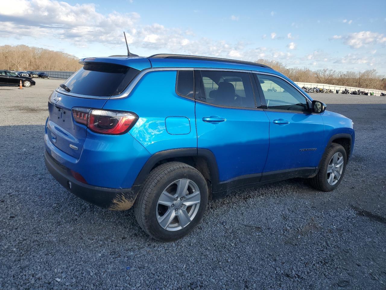2022 Jeep Compass Latitude - Фото 3