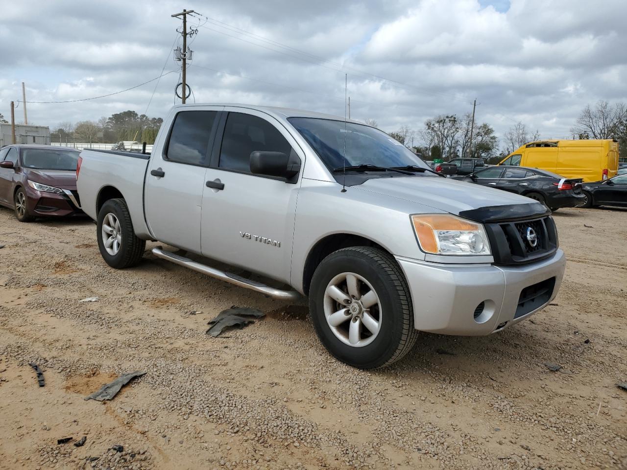 2011 Nissan Titan S - Image 4
