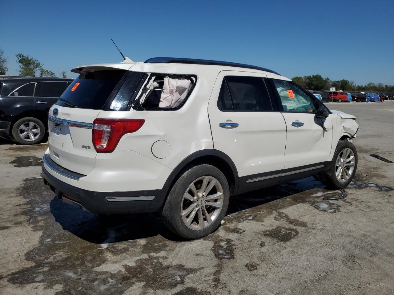 2018 Ford Explorer Limited - Image 3