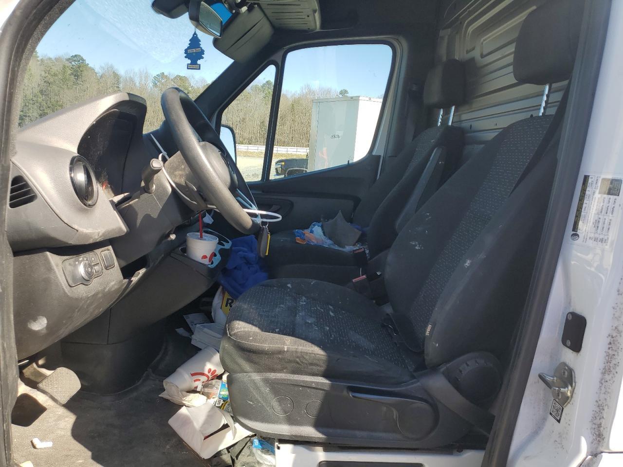 2022 Mercedes-Benz Sprinter 2500 - Фото 7