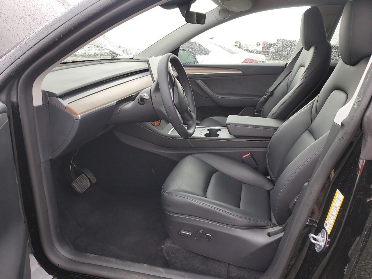 2024 Tesla Model Y - Image 7