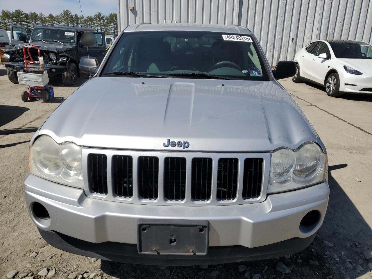 2007 Jeep Grand Cherokee Laredo - Image 5