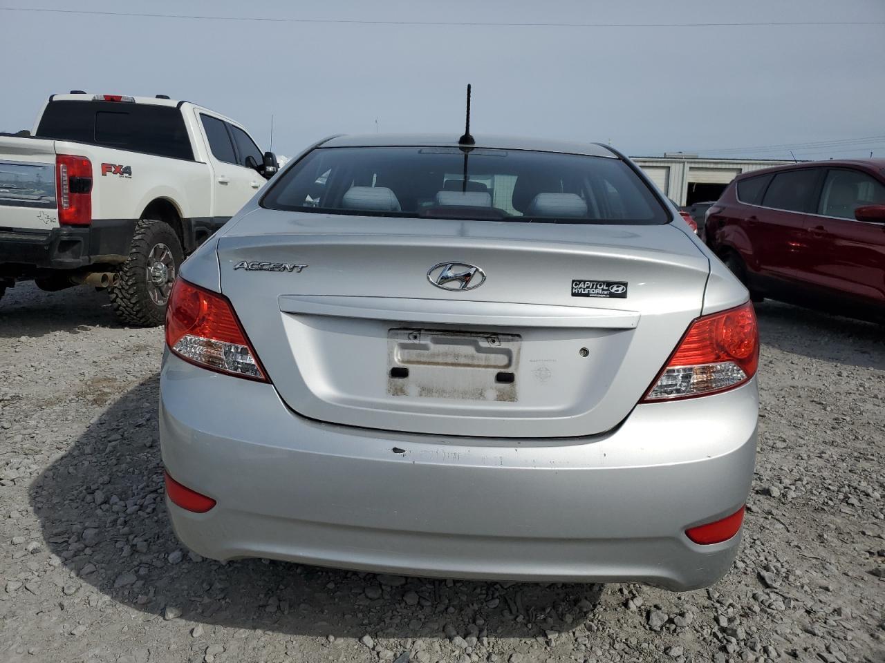2012 Hyundai Accent Gls - Image 6