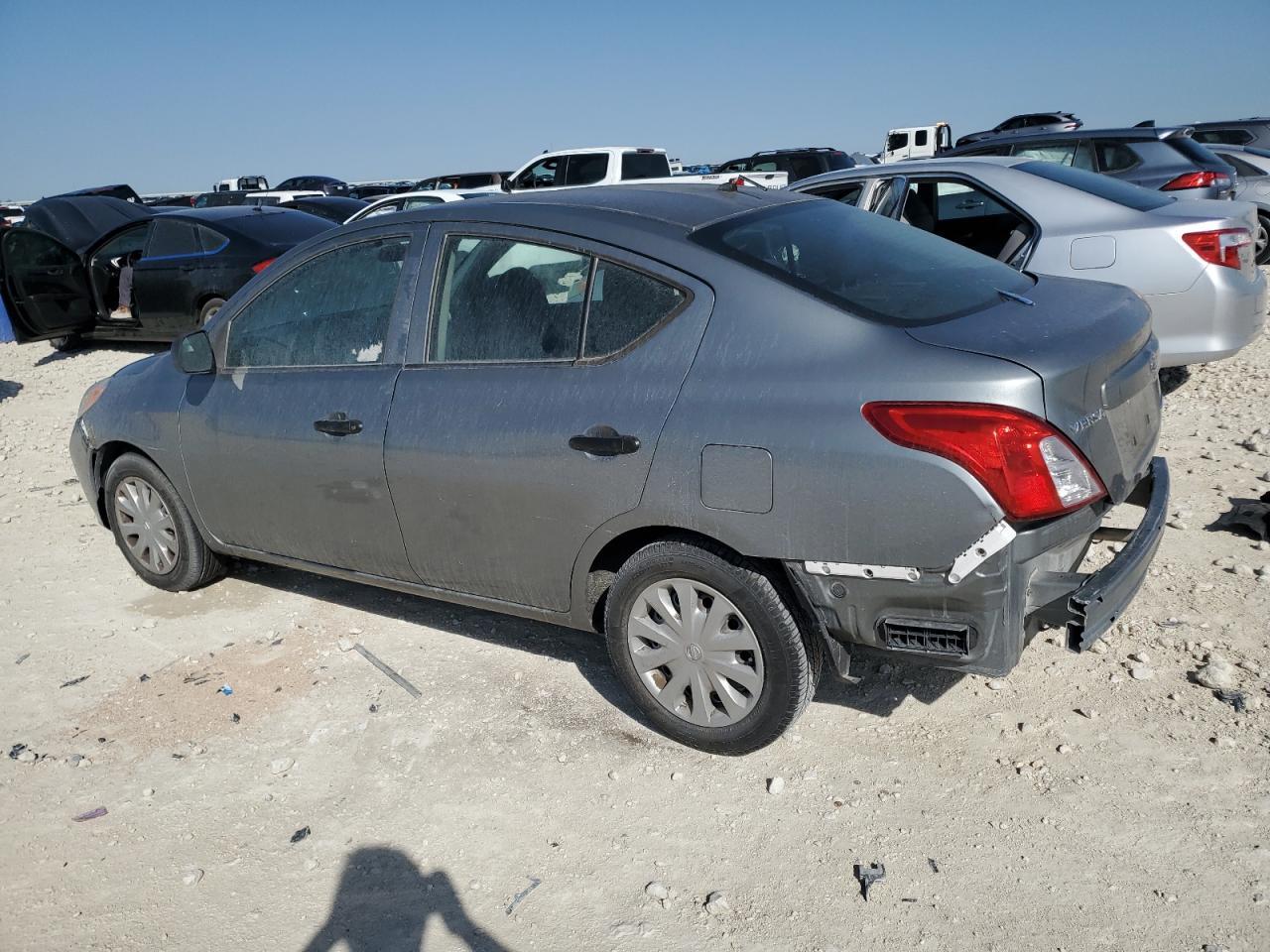 2012 Nissan Versa S - Image 2