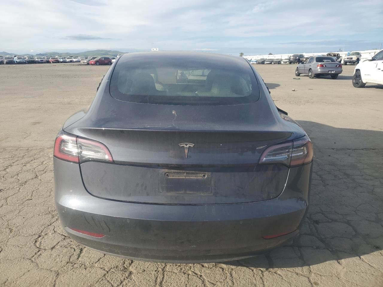 2022 Tesla Model 3 - Image 6