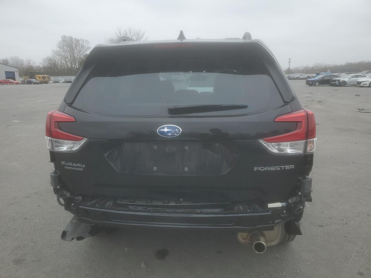 2023 Subaru Forester Limited - Image 6