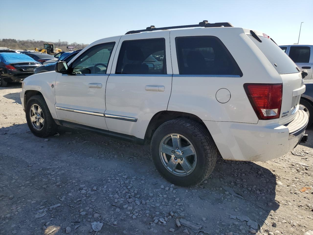 2007 Jeep Grand Cherokee Limited - Image 2