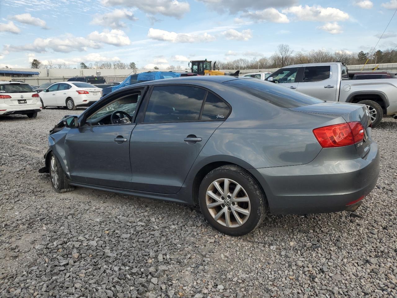 2012 Volkswagen Jetta Se - Image 2