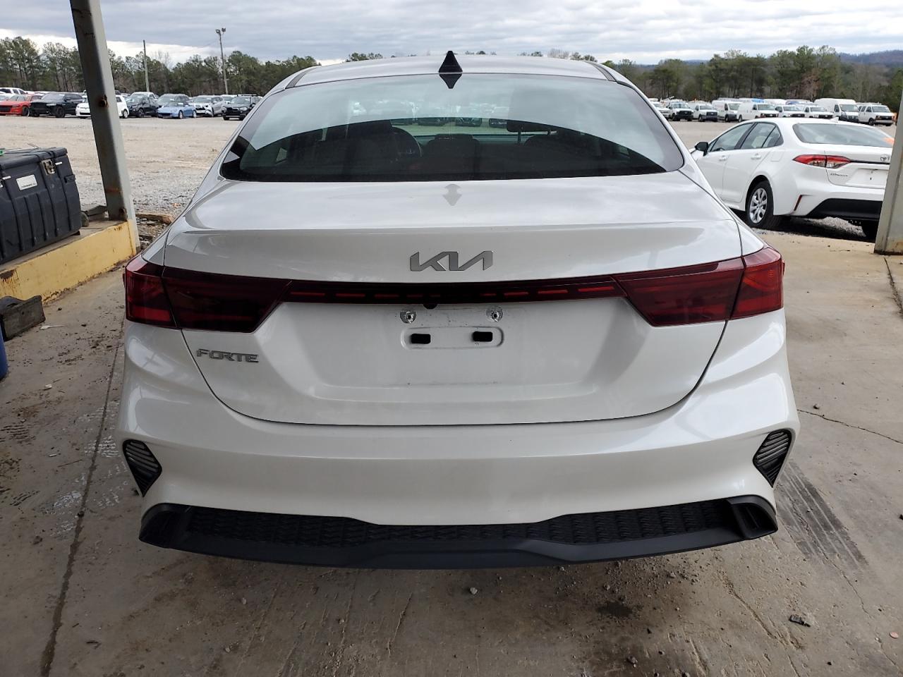 2023 Kia Forte Lx - Image 6