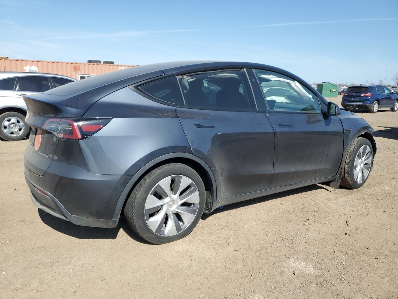 2024 Tesla Model Y - Фото 3