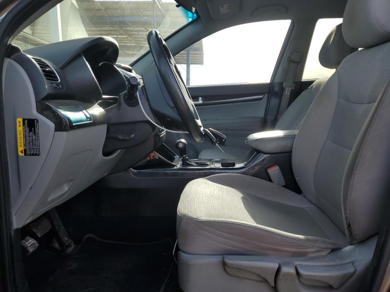 2014 Kia Sorento Lx - Image 7