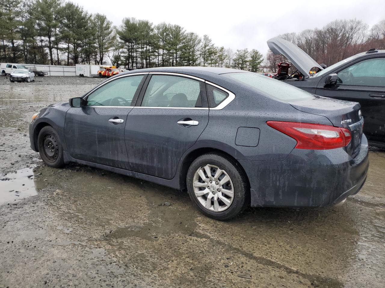 2018 Nissan Altima 2.5 - Фото 2