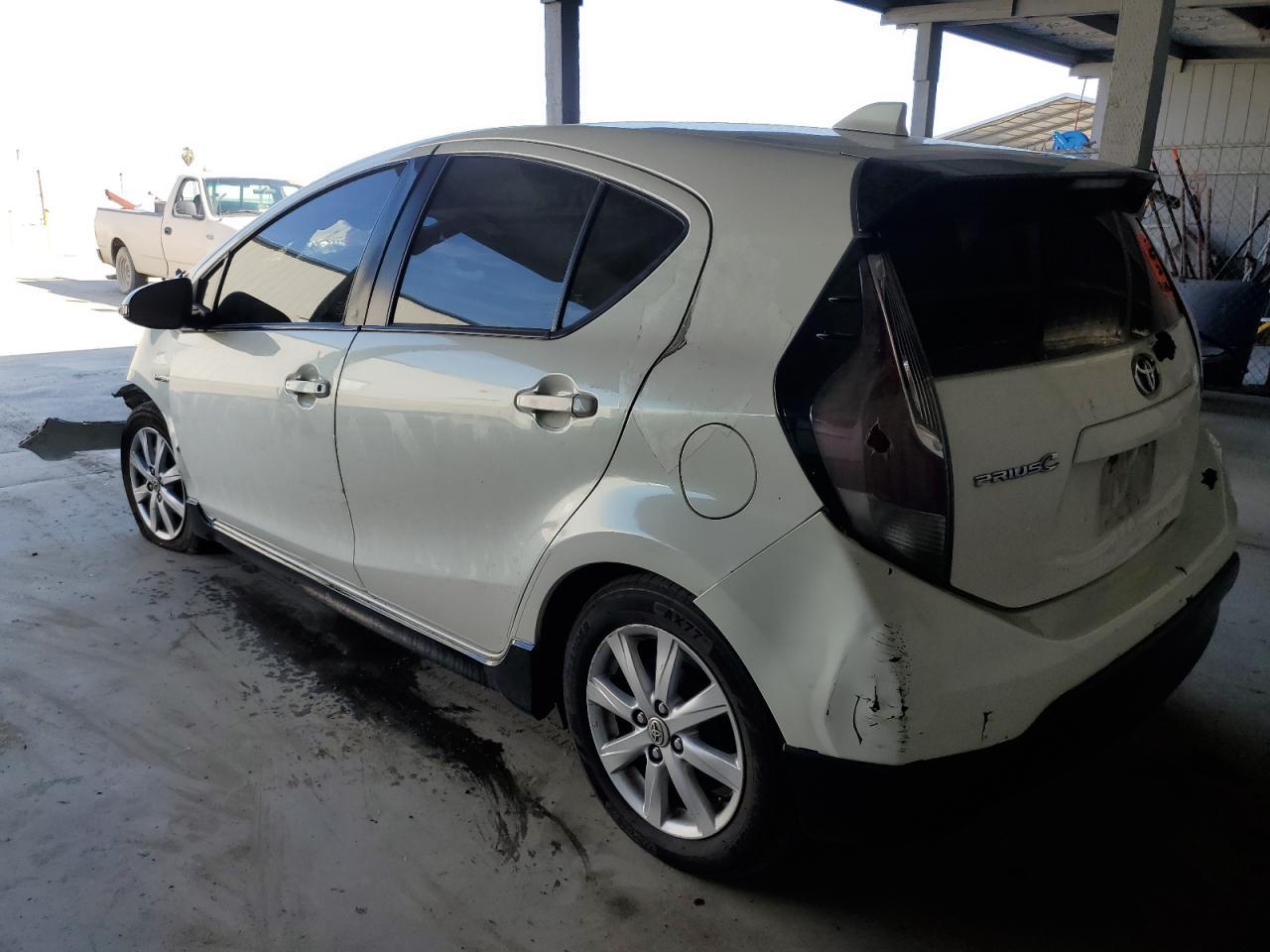 2017 Toyota Prius C - Фото 2