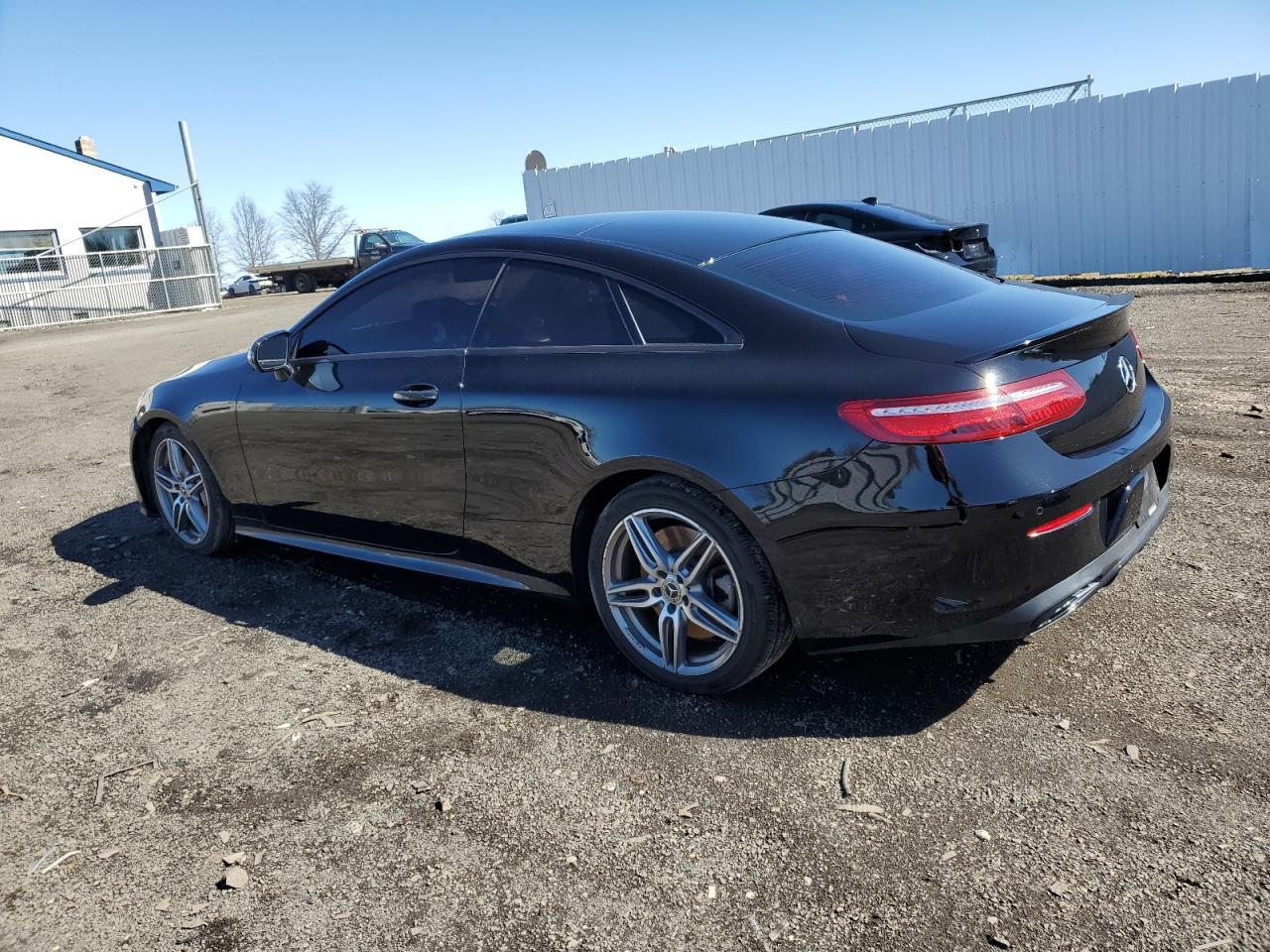 2018 Mercedes-Benz E 400 4Matic - Фото 2