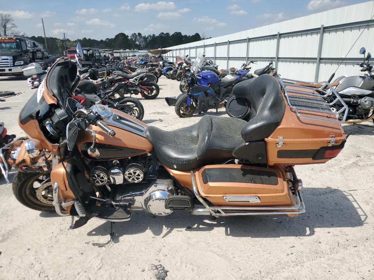 2008 Harley-Davidson Flhtcui 105Th Anniversary Edition - Image 3