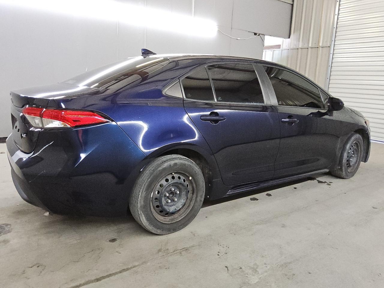 2021 Toyota Corolla Le - Фото 3