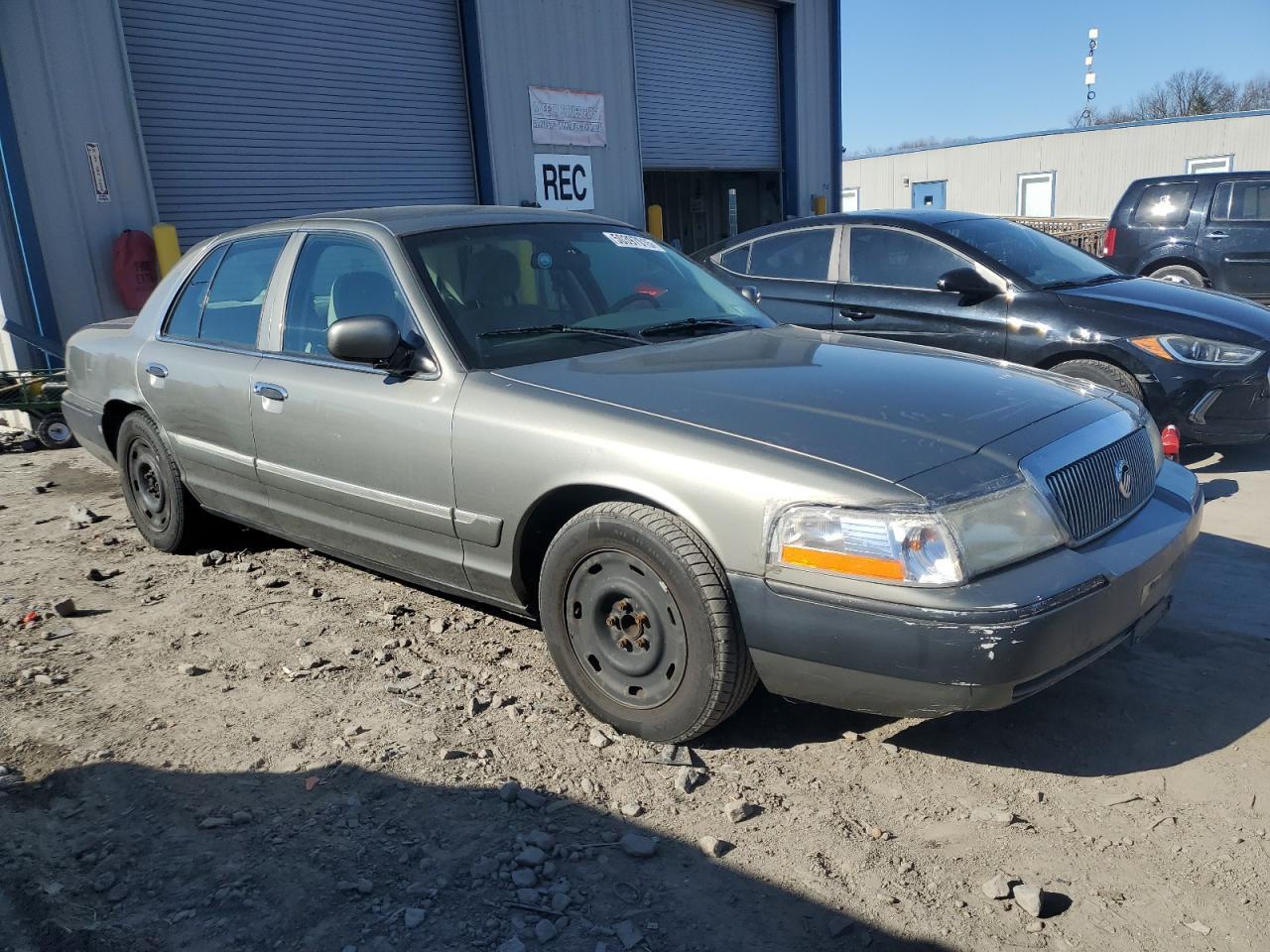 2004 Mercury Grand Marquis Gs - Фото 4