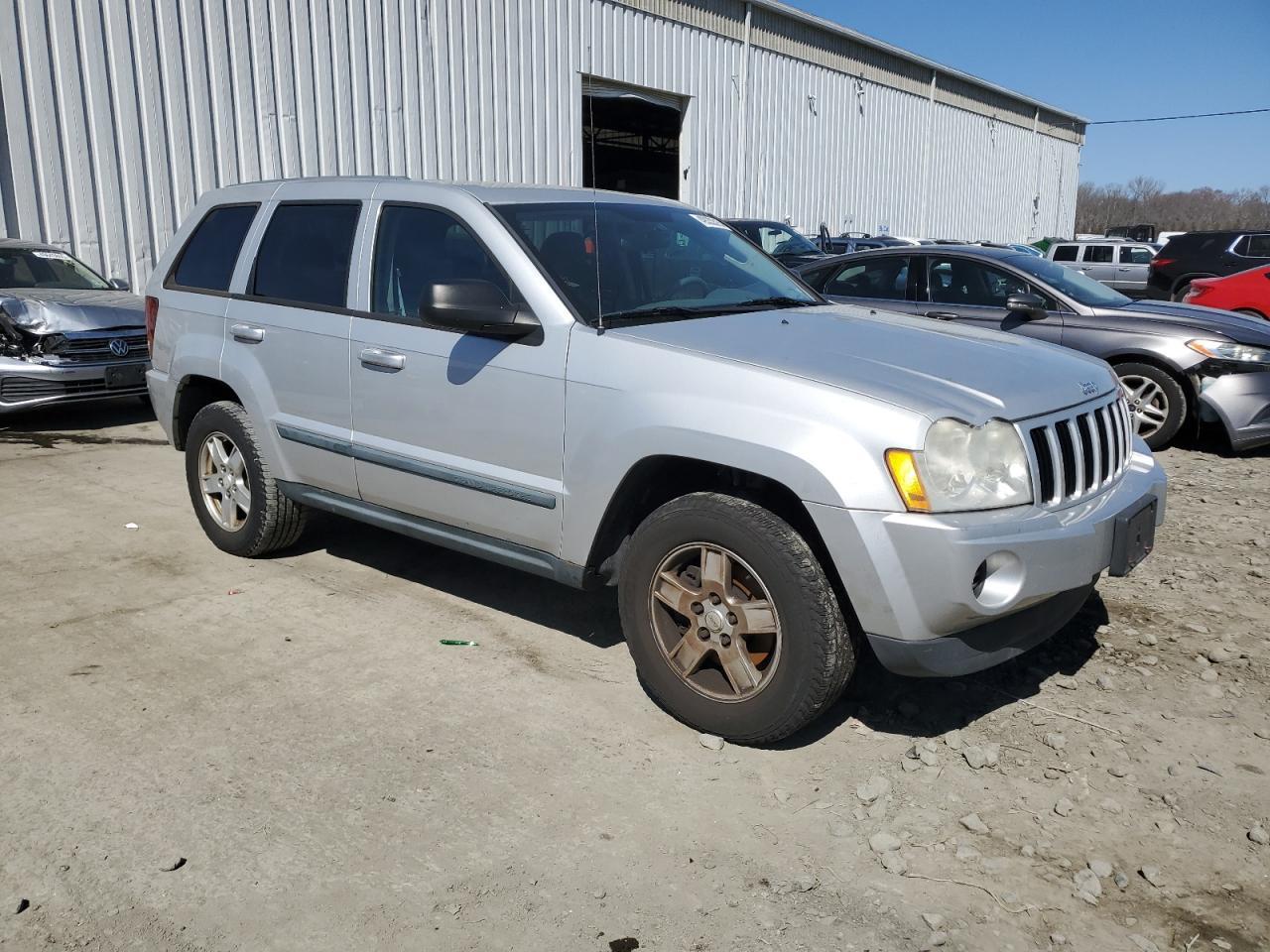 2007 Jeep Grand Cherokee Laredo - Image 4