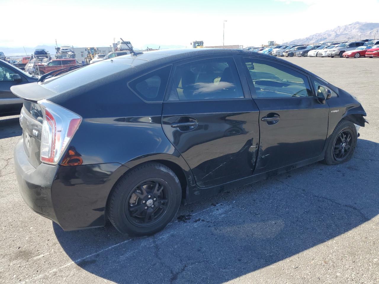 2013 Toyota Prius - Image 3