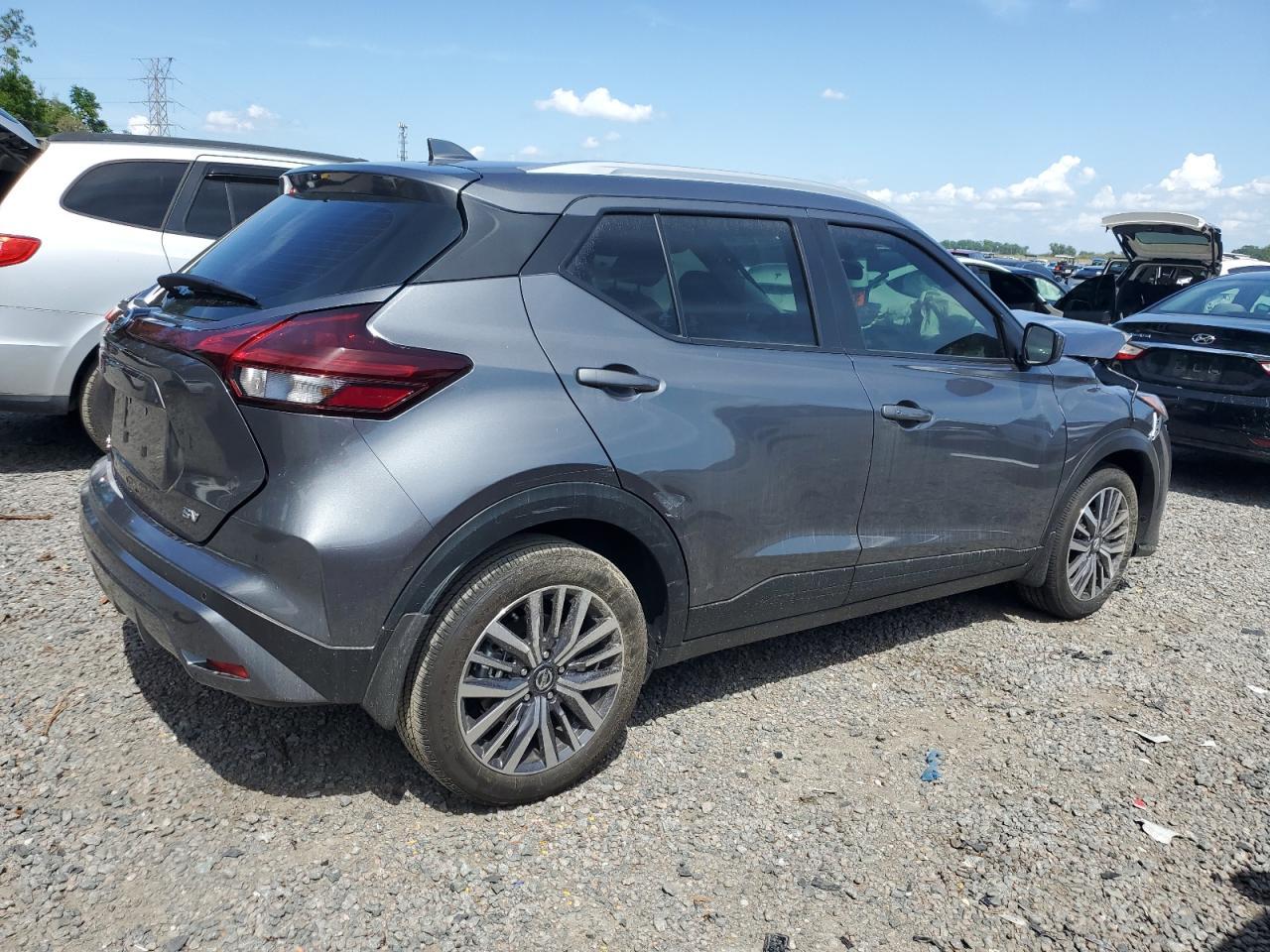2021 Nissan Kicks Sv - Image 3