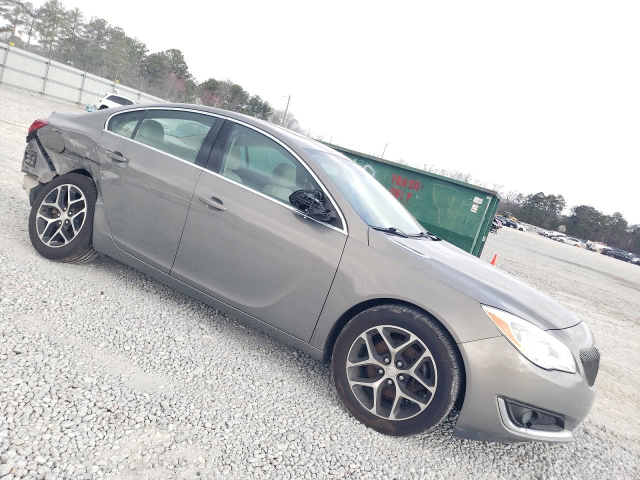 2017 Buick Regal Sport Touring - Фото 4