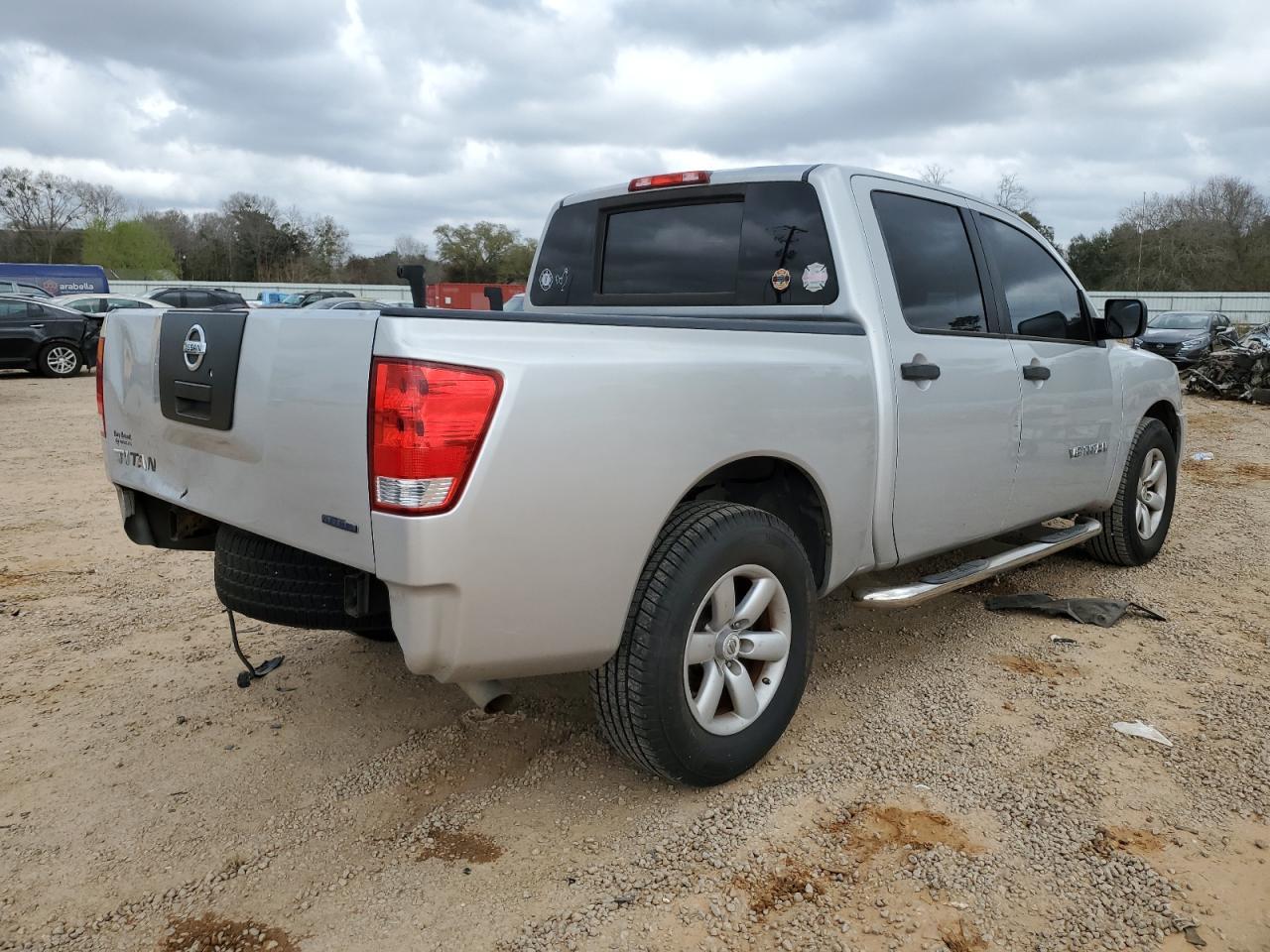 2011 Nissan Titan S - Image 3