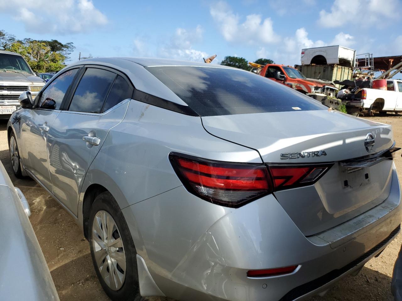 2022 Nissan Sentra S - Image 2