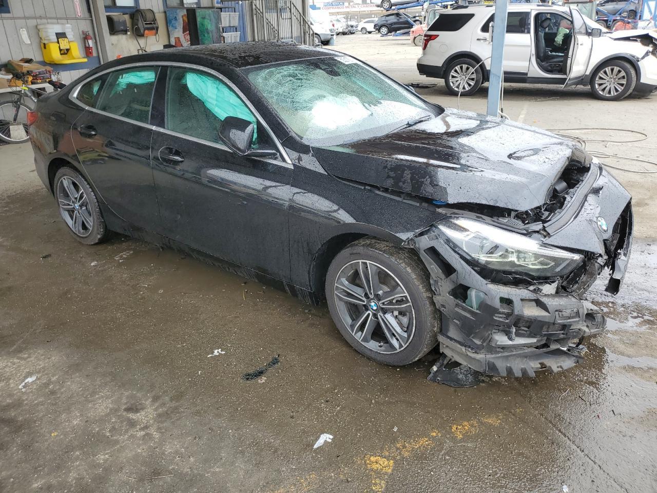 2021 BMW 228Xi - Фото 4