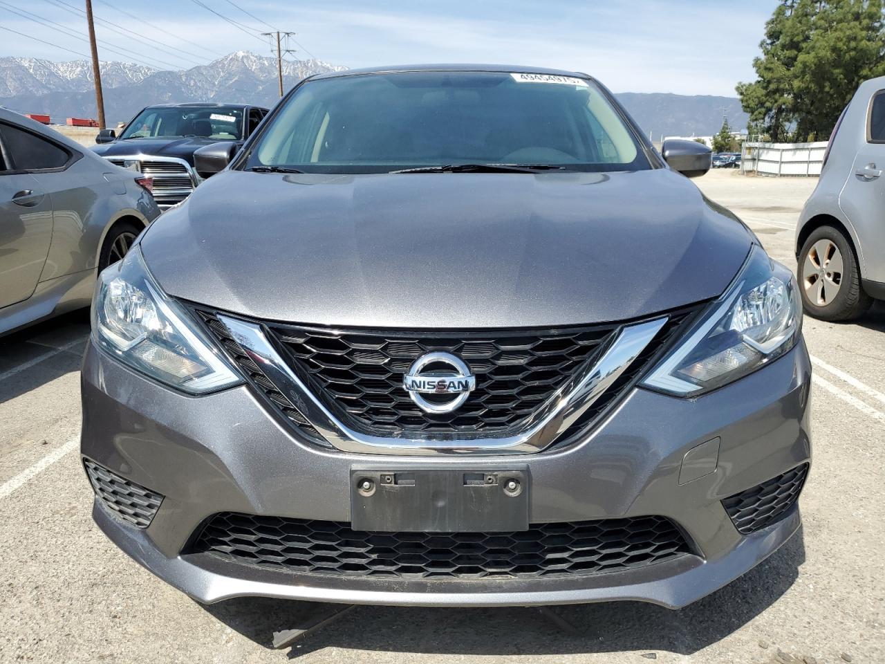 2017 Nissan Sentra S - Фото 5