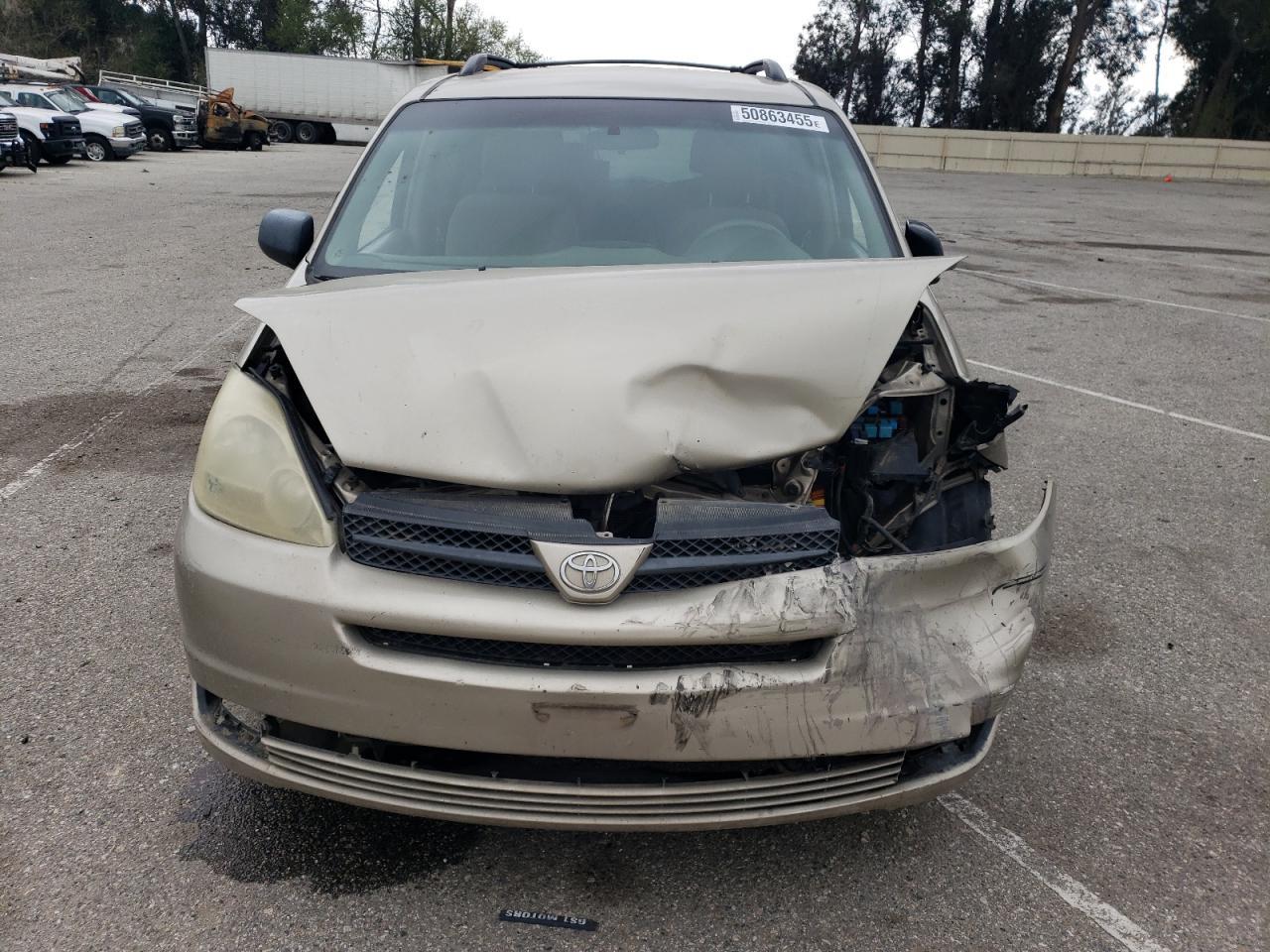 2004 Toyota Sienna Le - Фото 5
