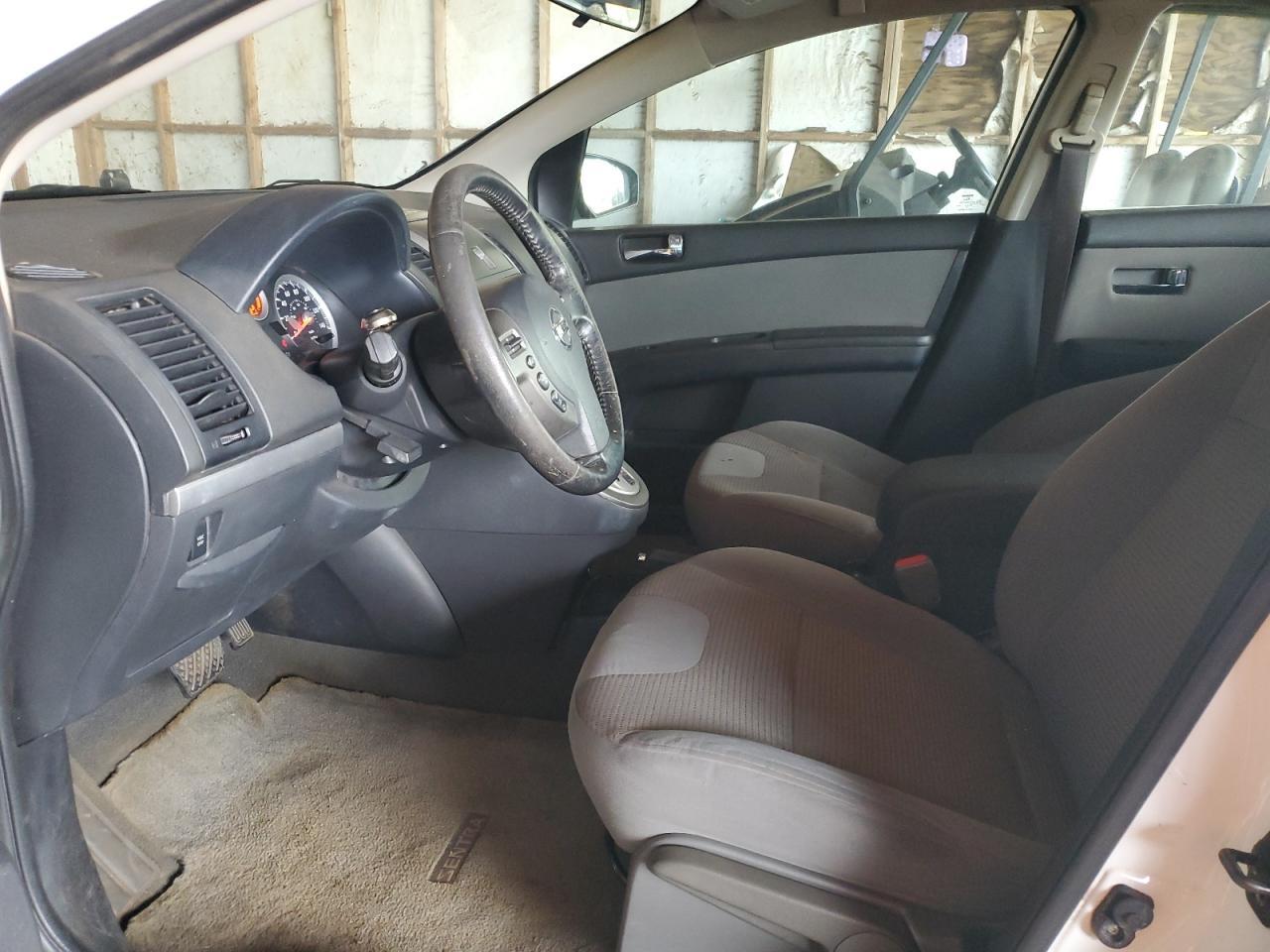 2010 Nissan Sentra 2.0 - Image 7