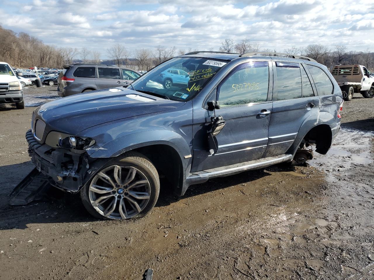 2005 BMW X5 3.0I
