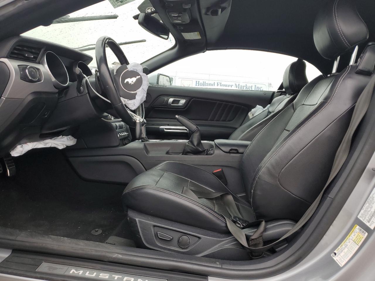 2020 Ford Mustang - Image 7