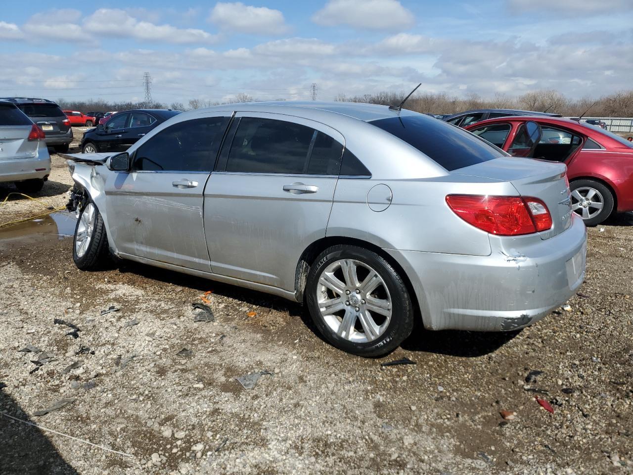 2010 Chrysler Sebring Limited - Фото 2