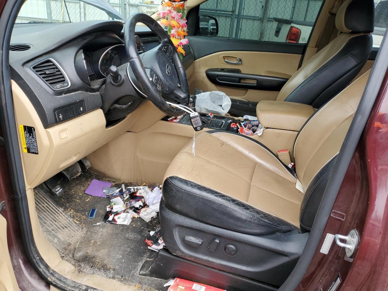2017 Kia Sedona Lx - Фото 7