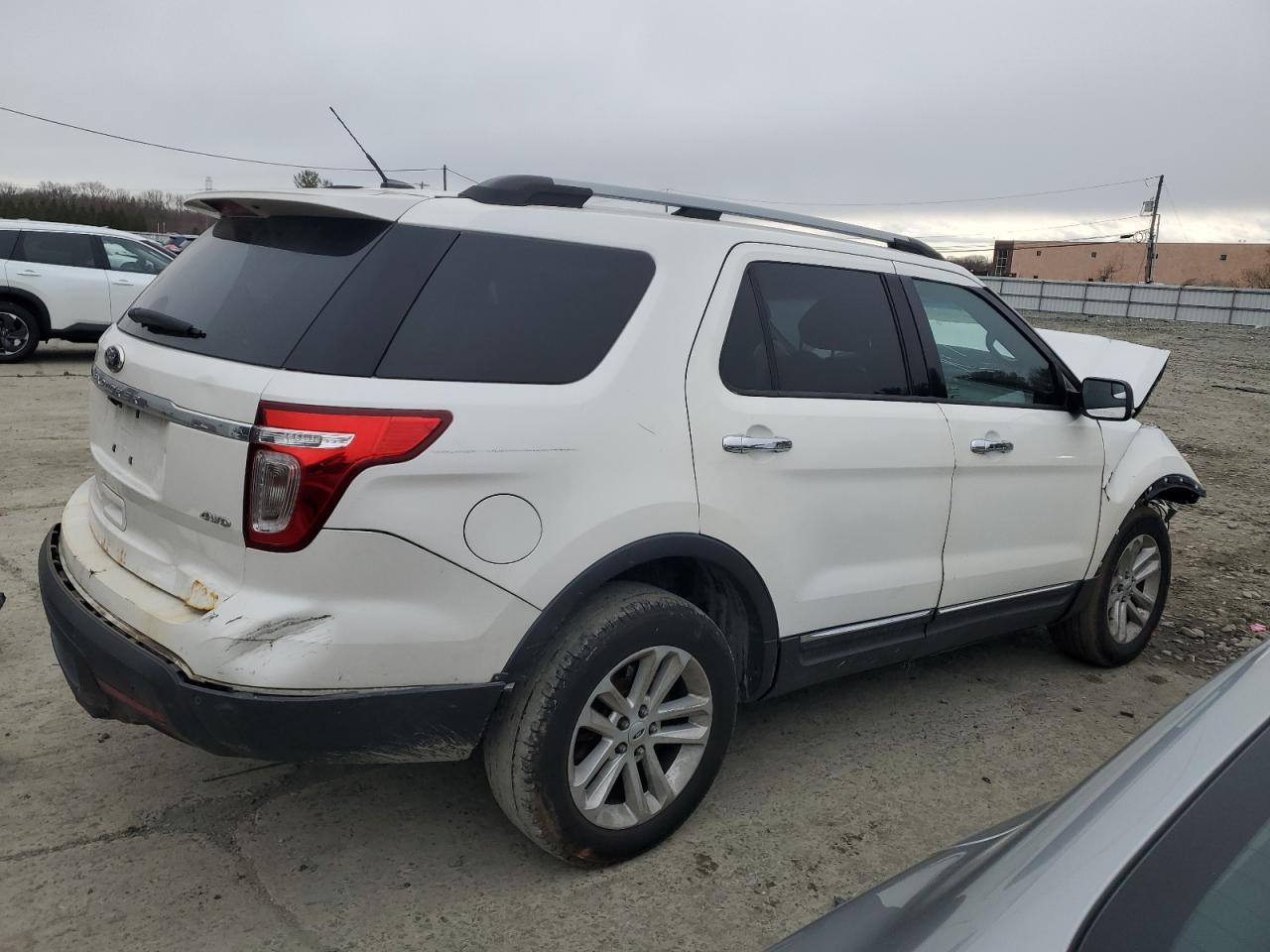 2014 Ford Explorer Xlt - Image 3