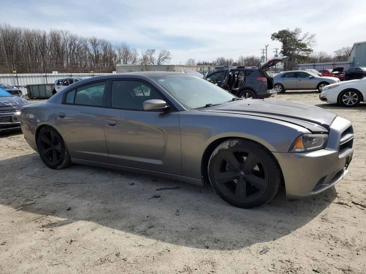 2011 Dodge Charger - Фото 4