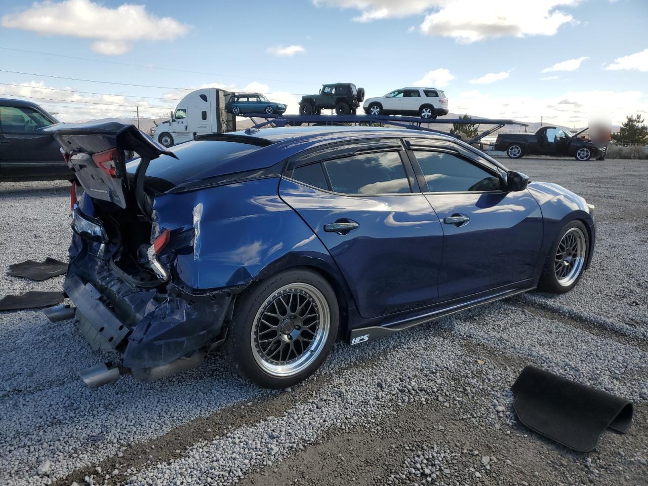 2017 Nissan Maxima 3.5S - Фото 3