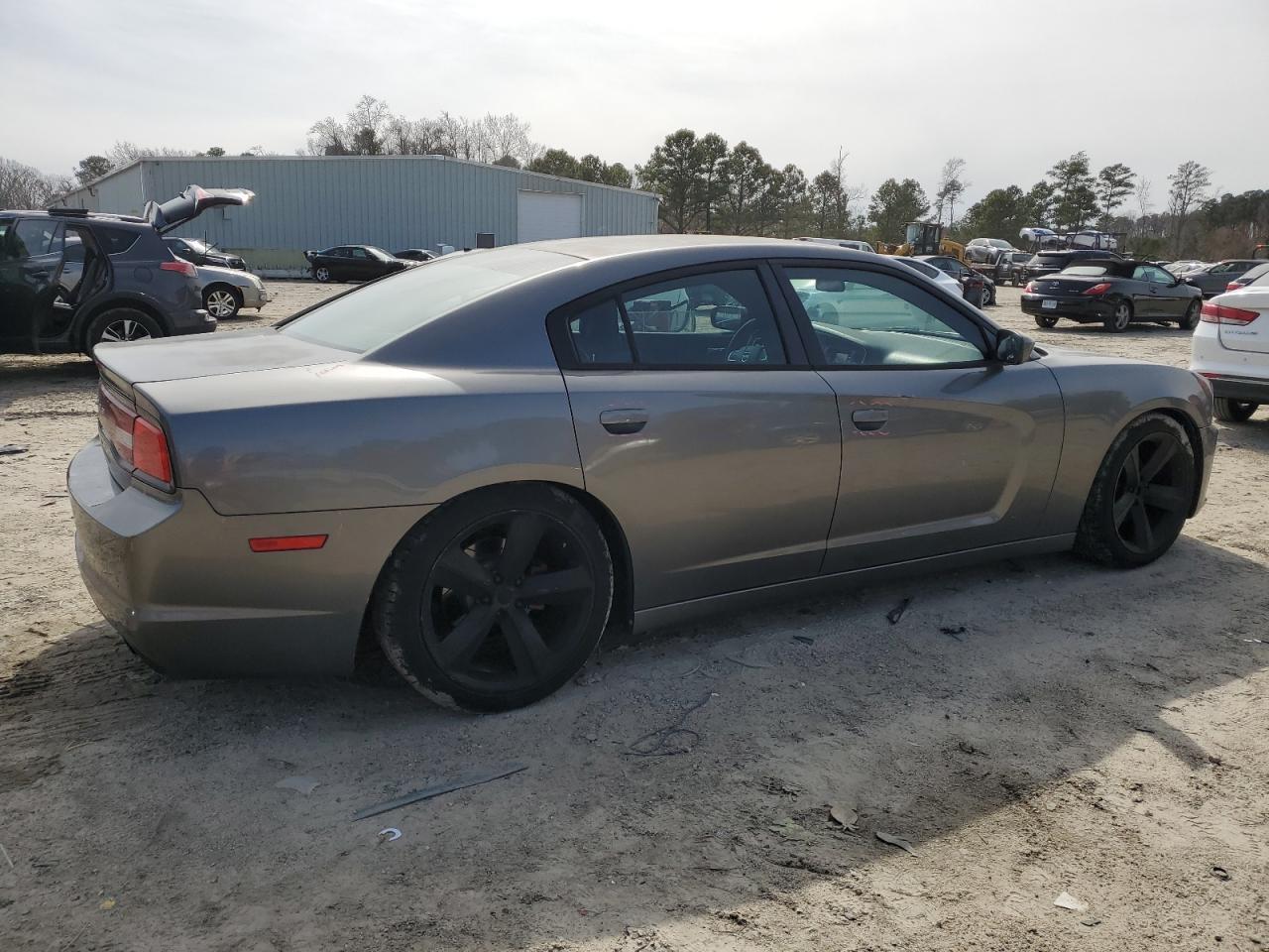 2011 Dodge Charger - Фото 3