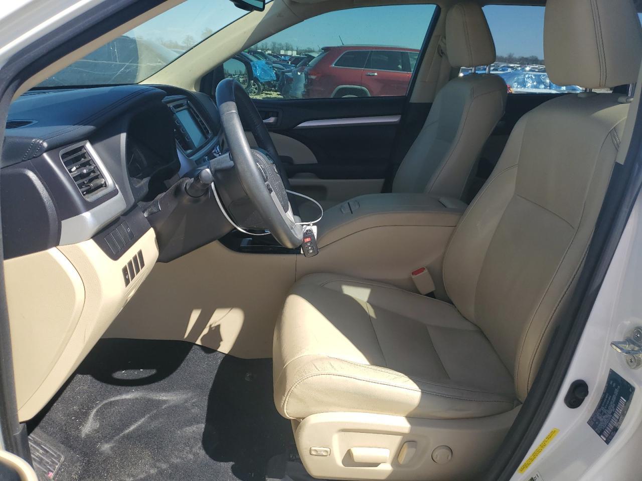 2015 Toyota Highlander Limited - Image 7