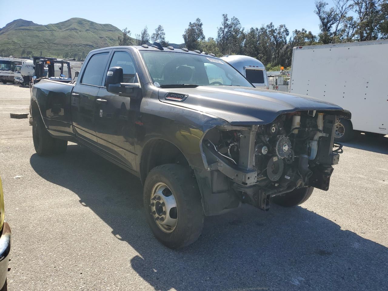 2023 Ram 3500 Tradesman - Фото 4