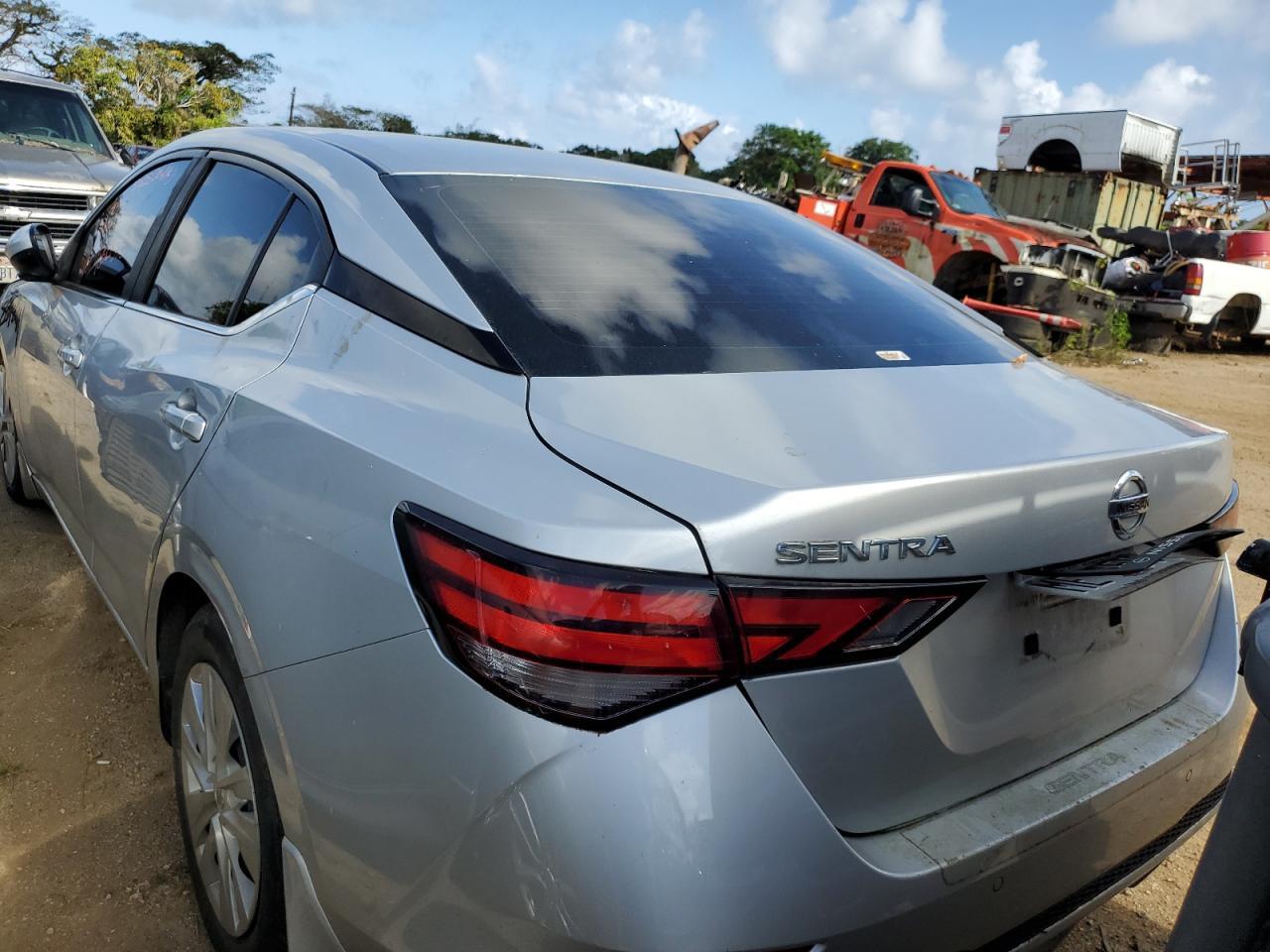 2022 Nissan Sentra S - Image 6